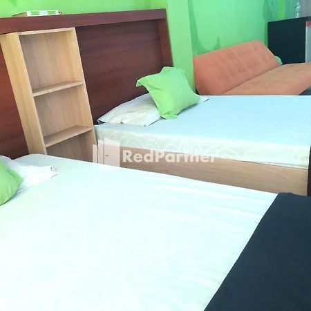 Seungit Syariah Inn Tebet Mitra Reddoorz Jakarta Kültér fotó