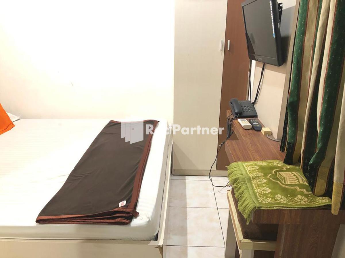 Seungit Syariah Inn Tebet Mitra Reddoorz Jakarta Kültér fotó